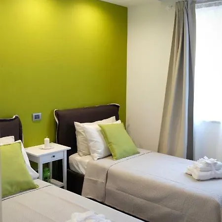 Homes Borgo Papardo 아파트 *