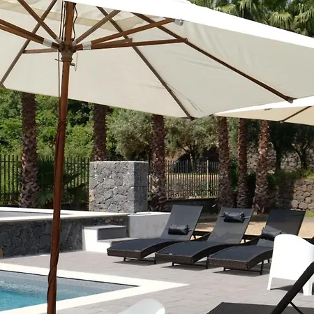 Homes Borgo Papardo 아파트