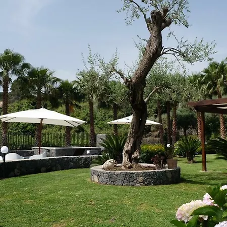 Homes Borgo Papardo Appartement