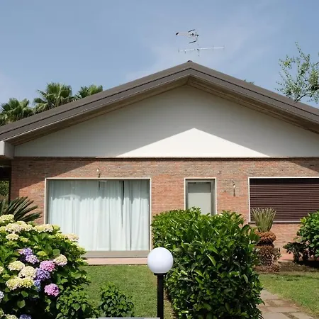 Homes Borgo Papardo 아파트 기아레
