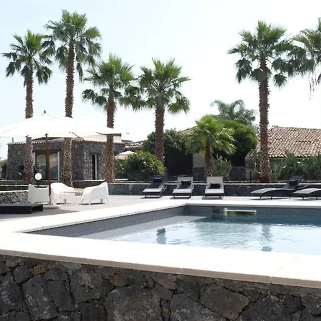 Homes Borgo Papardo 아파트 기아레