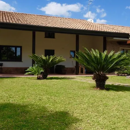 Homes Borgo Papardo 아파트 *