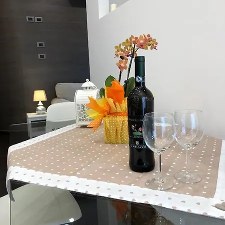 Homes Borgo Papardo アパート
